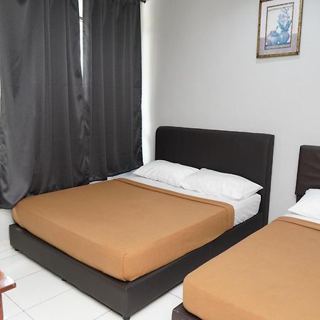 Hotel Sixty Nine Johor Bahru Ngoại thất bức ảnh